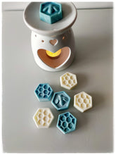 Load image into Gallery viewer, Just B - Calm Blend Eco Soy Wax Melts